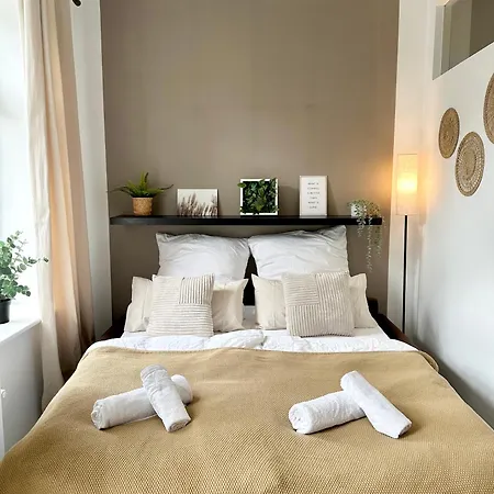Liva Zentrum - 4 Mit Kueche Und Wlan - Naehe Hauptbahnhof - Ideal Fuer Familien & Monteure * Schwerin (Mecklenburg-Vorpommern)