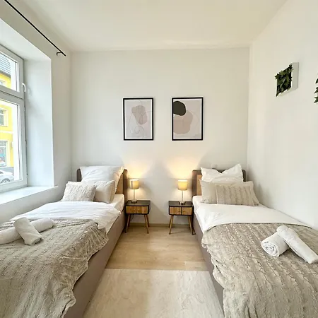 Gemuetliches Im Zentrum - Naehe Bahnhof - Wlan - Smart-tv 슈베린