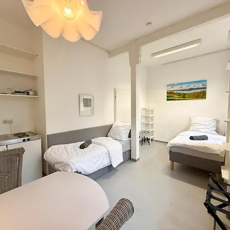 Gemütliches Im Zentrum - Nähe Bahnhof - Wlan - Smart-tv