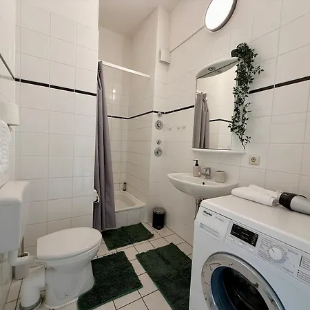 Apartamento Gemütliches Im Zentrum - Nähe Bahnhof - Wlan - Smart-tv Schwerin (Mecklenburg-Vorpommern)