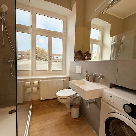 Gemütliches Im Zentrum - Nähe Bahnhof - Wlan - Smart-tv *