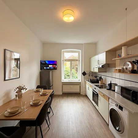 Appartement Liva Zentrum - 4 Mit Kueche Und Wlan - Naehe Hauptbahnhof - Ideal Fuer Familien & Monteure