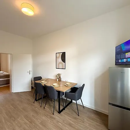 Gemütliches Im Zentrum - Nähe Bahnhof - Wlan - Smart-tv *