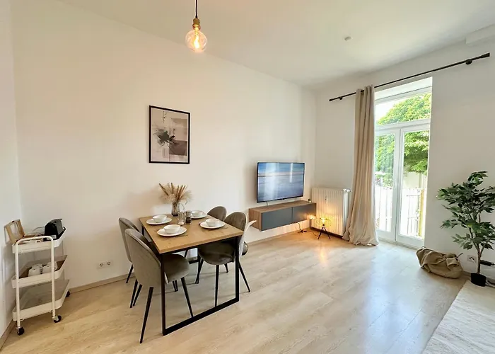 Liva Zentrum - 4 Mit Kueche Und Wlan - Naehe Hauptbahnhof - Ideal Fuer Familien & Monteure *