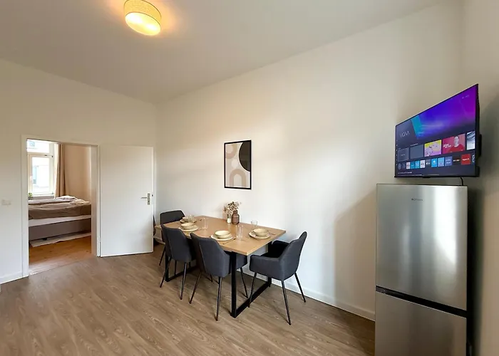 Liva Zentrum - 4 Mit Kueche Und Wlan - Naehe Hauptbahnhof - Ideal Fuer Familien & Monteure *